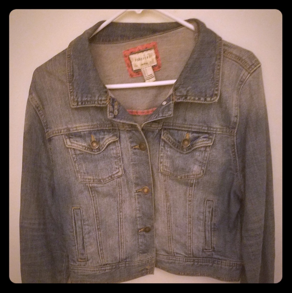 Forever 21 Size Large Slightly Cropped Jean Jacket